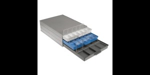 Réserve de petites pièces, avec trois tiroirs, avec casiers à clapet