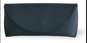 JOHAN bleu nuit - Étui - Fabriqué à partir de déchets de cuir recyclés et de matériaux de reliure naturels.