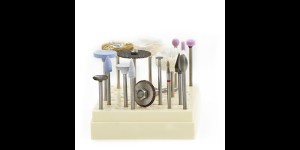 Assortiment de petits outils, 17 pièces, boite de rangement en plastique