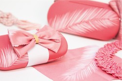 Afb 7 pink palm leaves