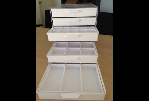 Onderdelenkast, met zes laden