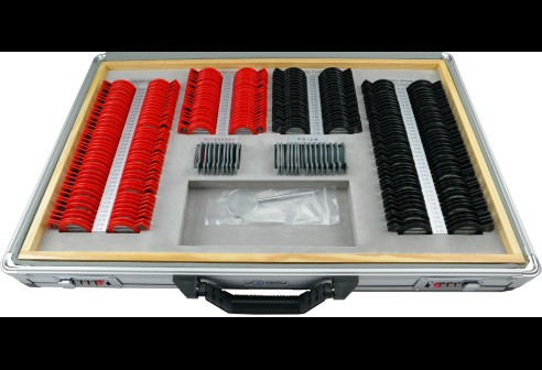 Pasdoos met 260 pasglazen met kunststof vattingen